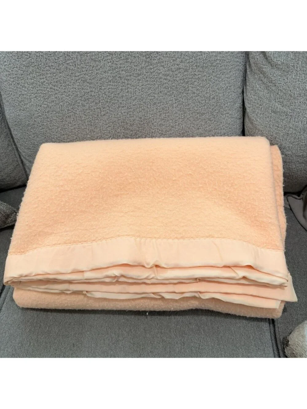 Chatham Made in USA Peach Cottagecore Thermal Blanket Satin Trim 90x68